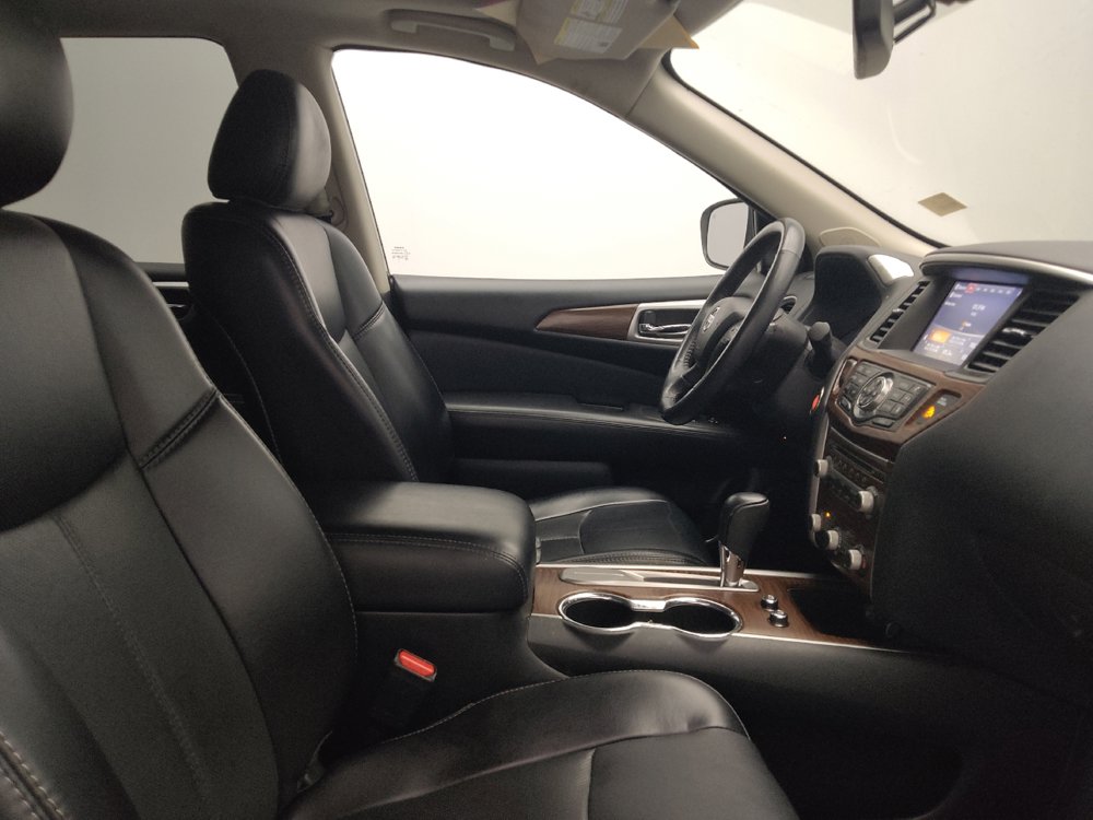 Used 2020 Nissan Pathfinder Platinum w/ Cargo Package FWD image 21