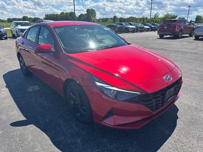 Used 2023 Hyundai Elantra SEL