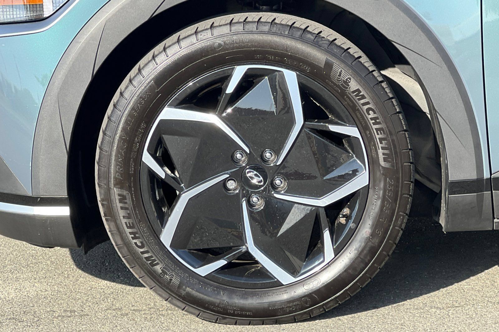 Used 2024 Hyundai Ioniq 5 SE RWD image 27