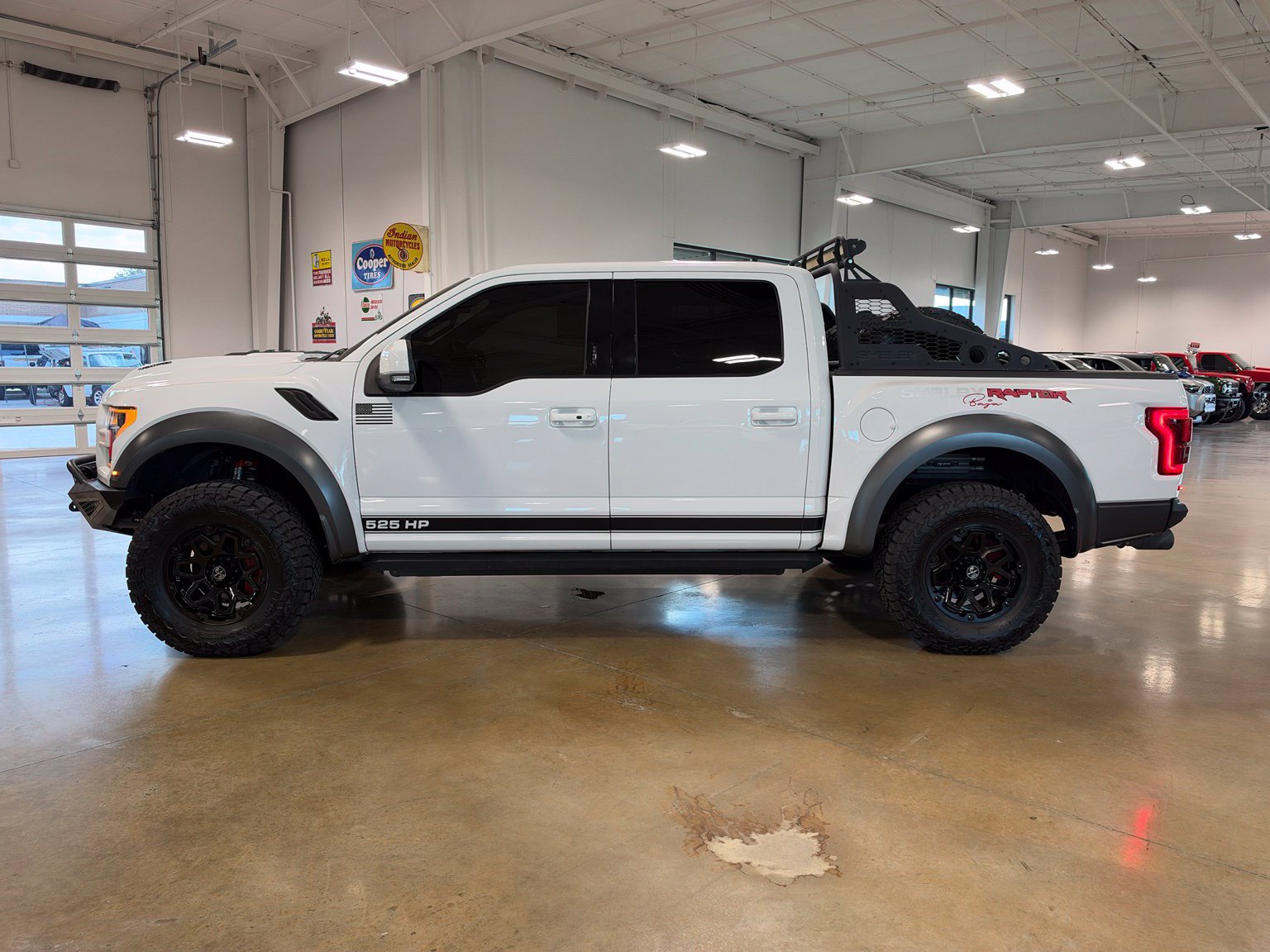 Used 2018 Ford F150 Raptor w/ Equipment Group 802A Luxury AWD/4WD image 4