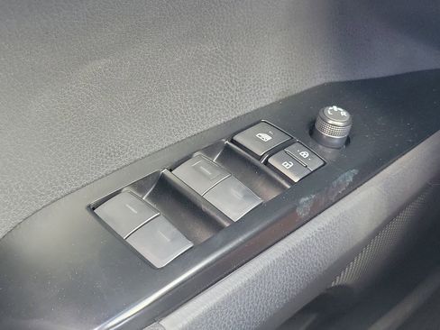 Used 2025 Toyota Camry LE image 25