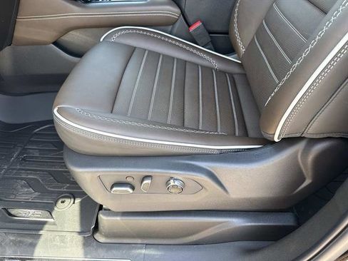 New 2026 GMC Yukon XL Denali Ultimate image 17