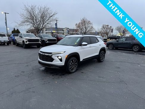 New 2026 Chevrolet TrailBlazer ACTIV w/ Convenience Package image 3