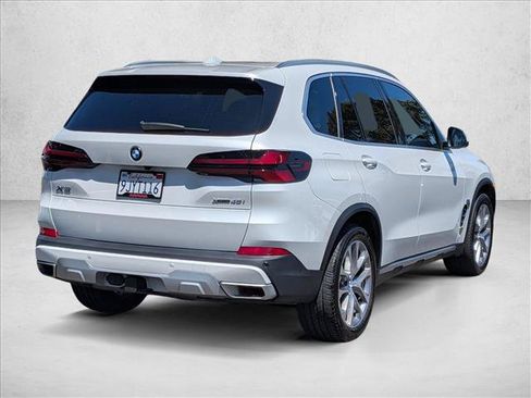 Used 2024 BMW X5 xDrive40i w/ Premium Package AWD/4WD image 5