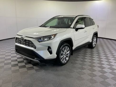 Used 2019 Toyota RAV4 Limited w/ Cold Weather Package AWD/4WD image 1