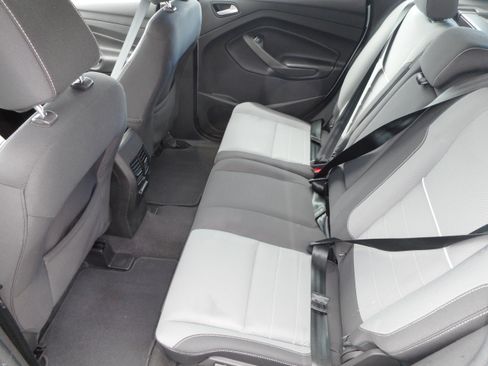 Used 2014 Ford C-MAX SE FWD image 17
