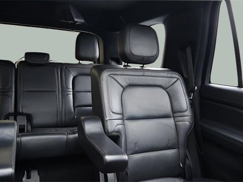 Used 2021 Lincoln Navigator Reserve image 20