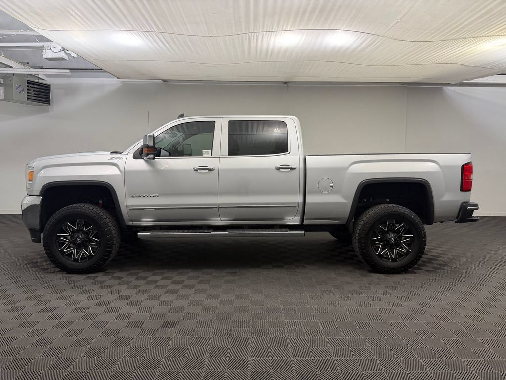 Used 2015 GMC Sierra 2500 SLT w/ Duramax Plus Package AWD/4WD image 2