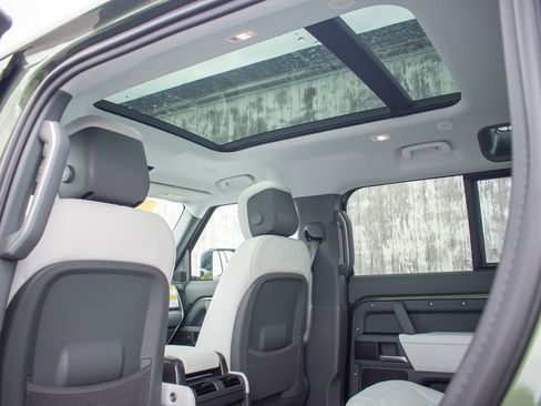 New 2026 Land Rover Defender 110 S AWD/4WD image 22