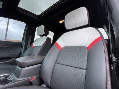 Certified 2024 GMC Canyon AT4X image 22