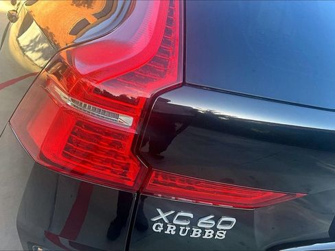 Used 2018 Volvo XC60 T6 Inscription w/ Convenience Package AWD/4WD image 40