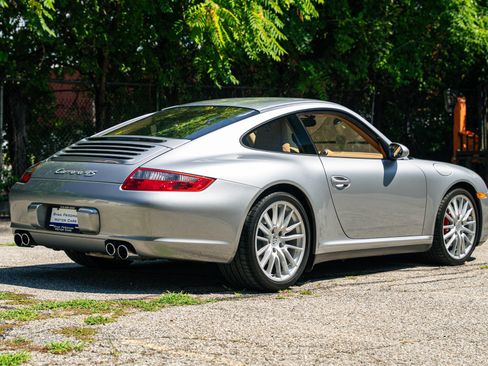 Used 2006 Porsche 911 Carrera 4S AWD/4WD image 3