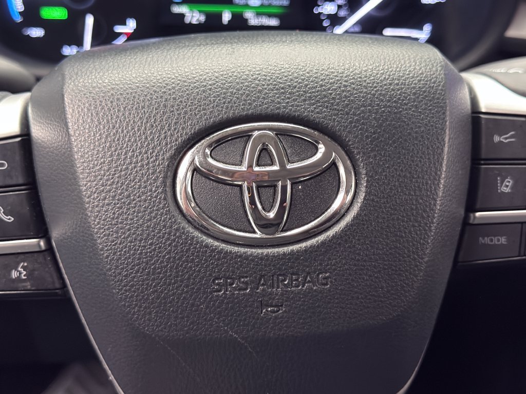 Used 2025 Toyota Sienna XLE w/ XLE Plus Package AWD/4WD image 34