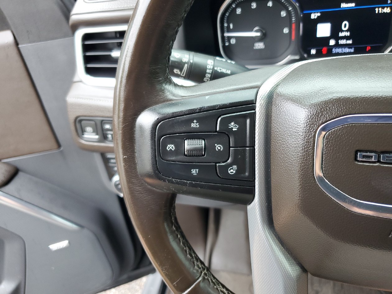 Used 2021 GMC Yukon XL Denali w/ Denali Premium Package AWD/4WD image 28