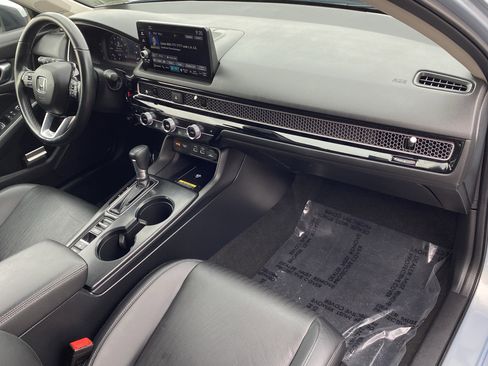 Used 2023 Honda Civic Touring image 10