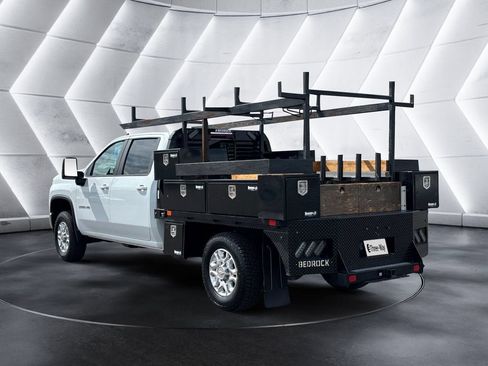 Used 2023 Chevrolet Silverado 3500 LT AWD/4WD image 3