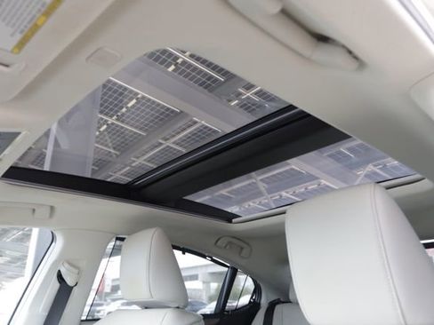 Used 2023 Lexus ES 350 Ultra Luxury image 25