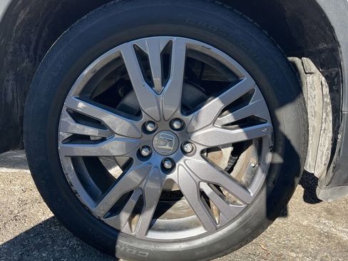 Used 2022 Honda Pilot Sport image 25