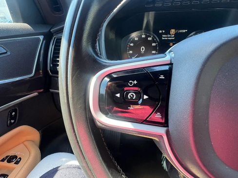 Used 2018 Volvo XC90 T6 Momentum w/ Convenience Package AWD/4WD image 20