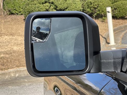 New 2025 Ford Bronco 4-Door image 23