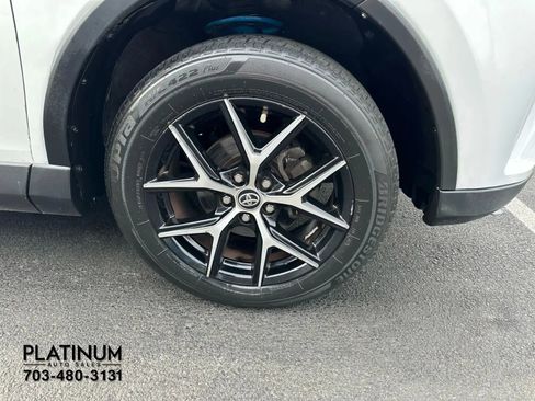 Used 2018 Toyota RAV4 SE w/ Power Extra Value Package image 20