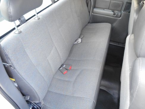 Used 2003 Chevrolet Silverado 2500 4x4 Extended Cab image 32