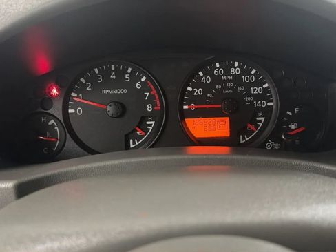 Used 2019 Nissan Frontier SV RWD image 11