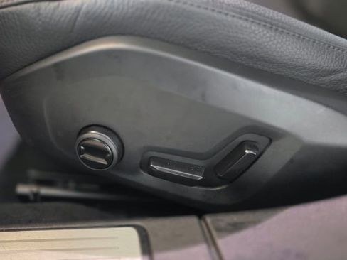 Used 2025 Volvo V60 B5 Cross Country Plus image 19