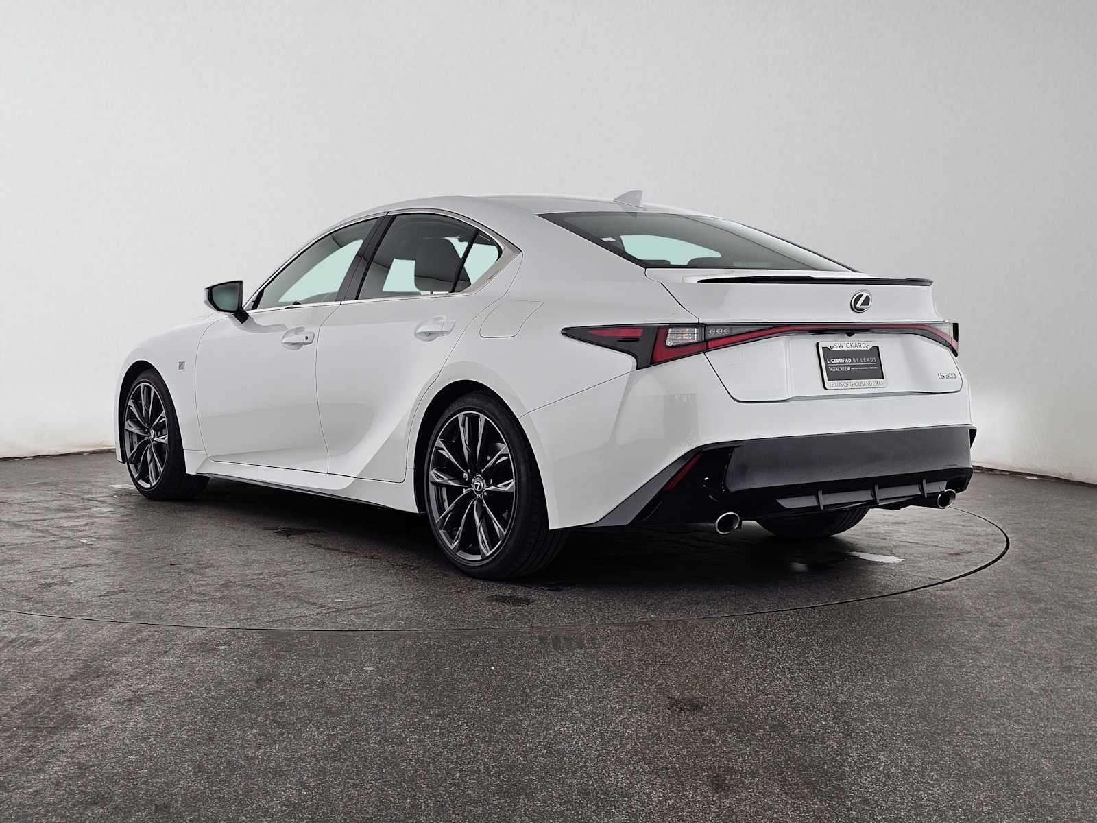 Certified 2025 Lexus IS 300 F Sport RWD image 5