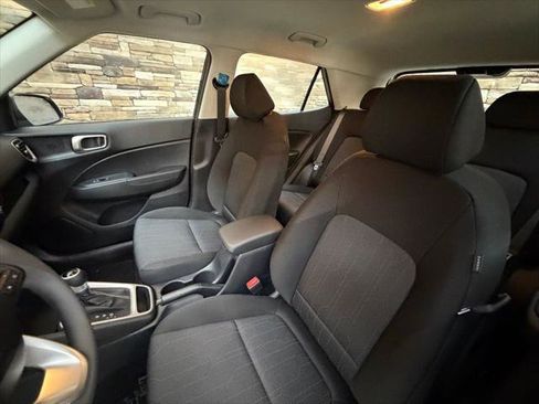New 2026 Hyundai Venue SE image 10