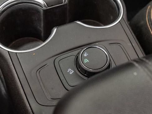 Used 2019 GMC Terrain SLE FWD image 21