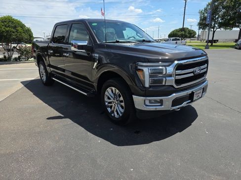 Used 2024 Ford F150 Lariat w/ FX4 Off-Road Package AWD/4WD image 8
