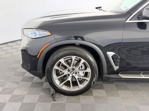Used 2024 BMW X5 xDrive40i w/ Premium Package image 11