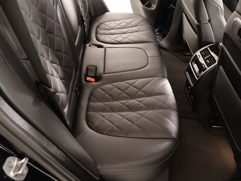 Used 2024 BMW X5 xDrive40i w/ M Sport Package image 15