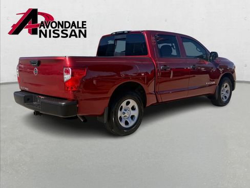 Certified 2017 Nissan Titan S image 6