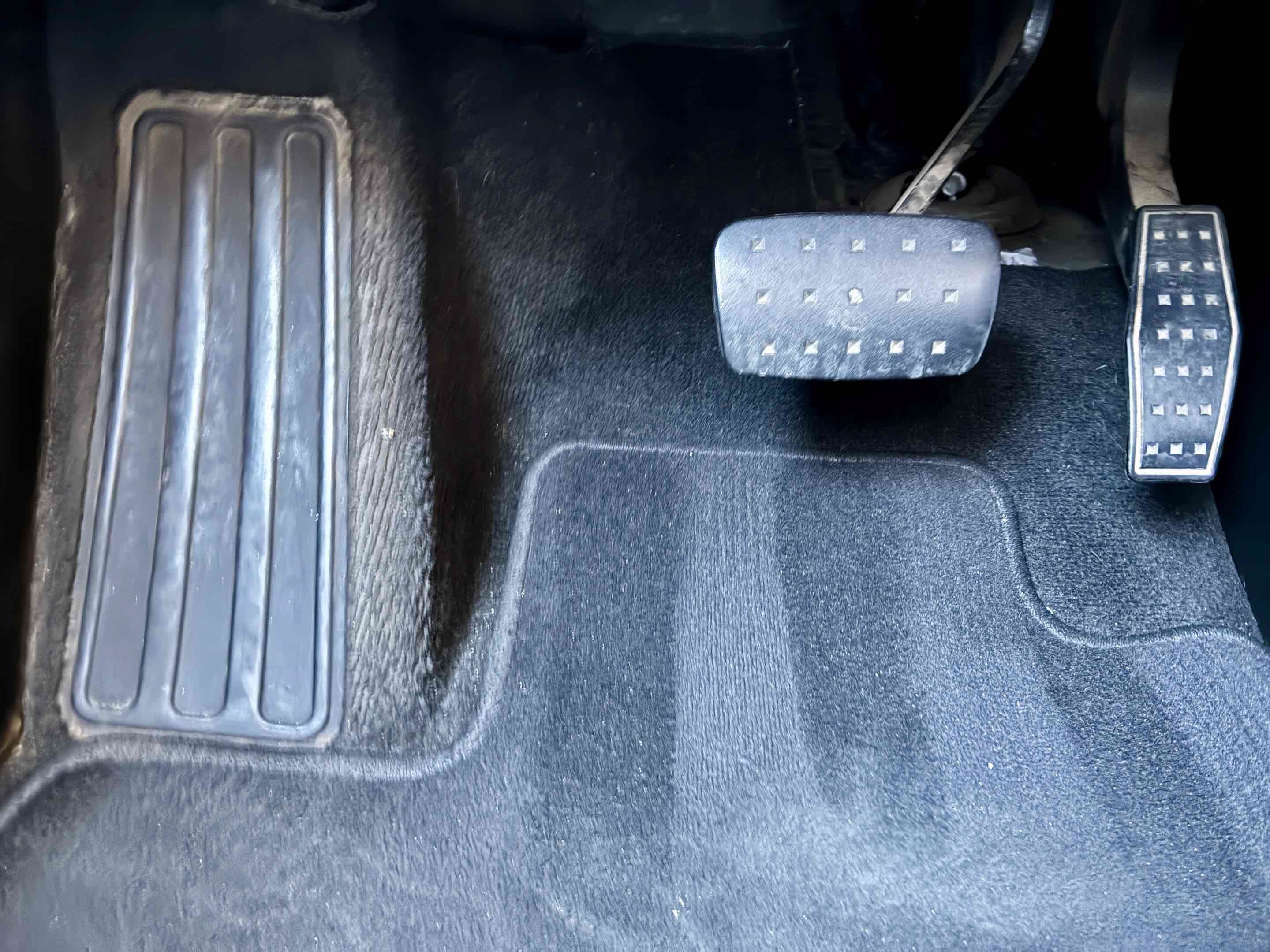 Used 2019 Chevrolet Traverse LS FWD image 28
