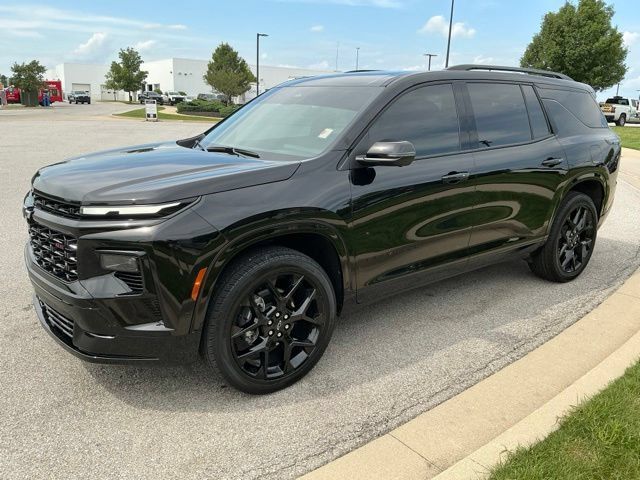 Used 2024 Chevrolet Traverse RS w/ LPO, Floor Liner Package AWD/4WD image 2