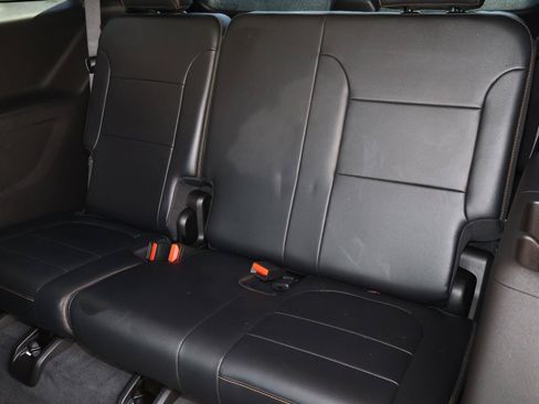 Used 2018 Chevrolet Traverse Premier w/ Redline Edition FWD image 22