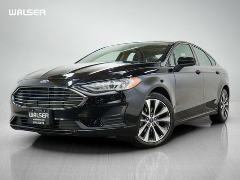 Used 2019 Ford Fusion SE AWD/4WD image 1