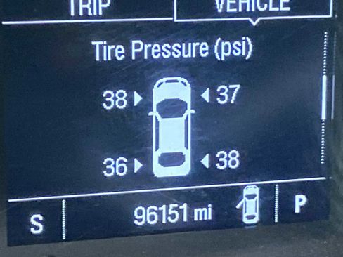 Used 2018 Chevrolet Trax LS AWD/4WD image 18