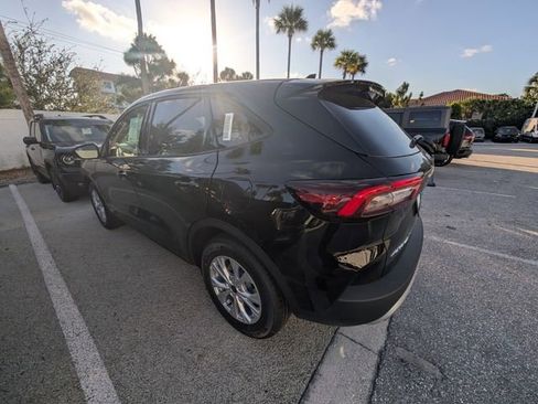 New 2026 Ford Escape Active FWD image 9