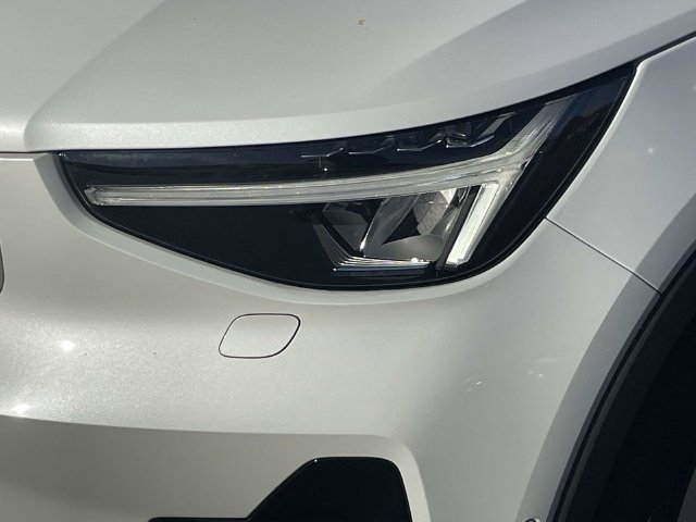 Certified 2023 Volvo C40 P8 Recharge Plus w/ Climate Package AWD/4WD image 7