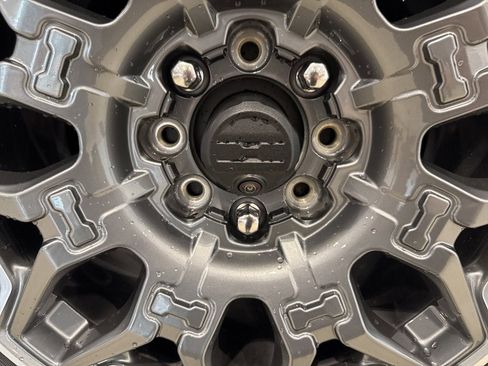 New 2025 GMC Hummer EV 3X image 9