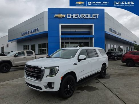 Used 2024 GMC Yukon XL SLT w/ SLT Luxury Package AWD/4WD image 1