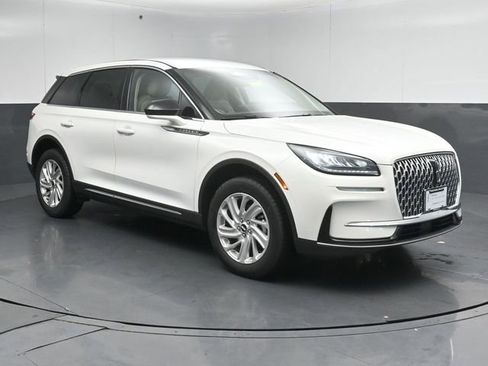 Certified 2023 Lincoln Corsair AWD image 1