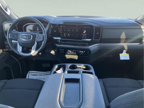 New 2025 GMC Sierra 1500 Elevation image 15