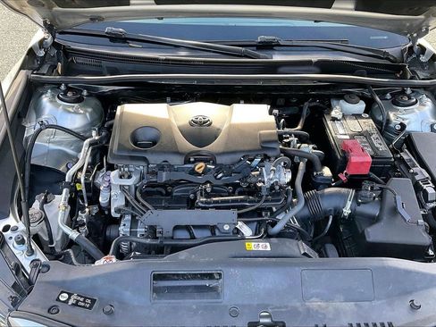 Used 2021 Toyota Camry SE image 35
