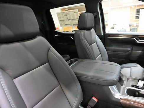 New 2026 Chevrolet Silverado 1500 RST w/ RST All Star Premium Package image 11