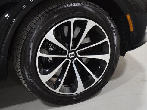 Certified 2024 Bentley Bentayga AWD/4WD image 7