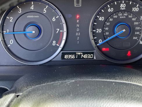 Used 2012 Honda Crosstour EX-L image 32